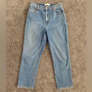 Abercrombie & Fitch The Ankle Straight Ultra High Rise Curve Love Jean